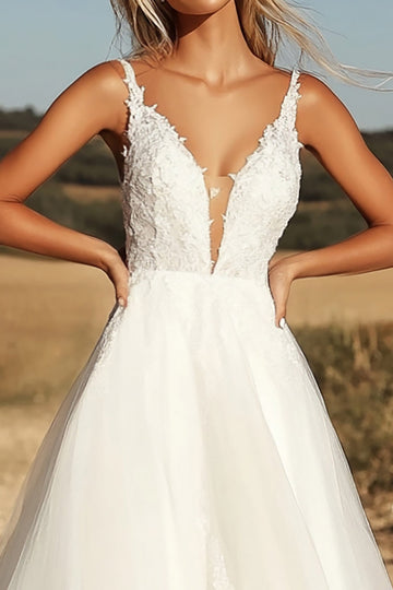 Délicate Ivoire Col V Tulle Une Ligne Dentelle Applique Robe de mariée
